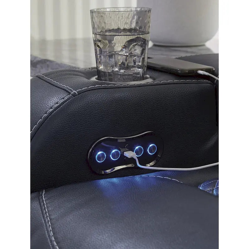 Causeuse inclinable motorisée avec console Signature Design by Fyne-Dyme - 74 po L x 43 po P x 43 po H